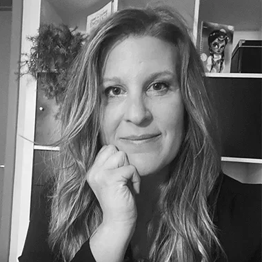 Sylvie Roduit COROART, graphiste et illustratrice – formatrice Humans Cloud en dessin sur tablette